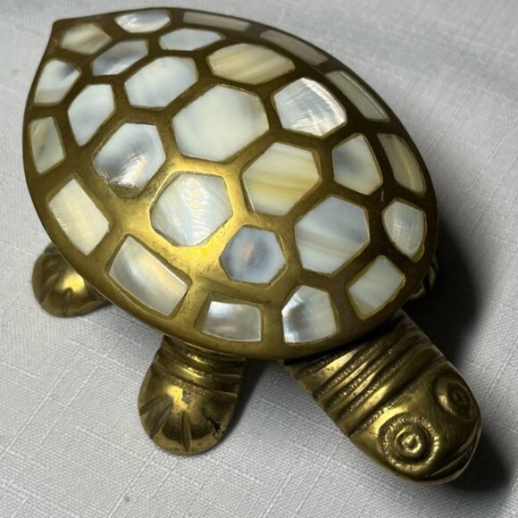 Brass Turtle Trinket Boxfooted ring dish with inlaid mother of pearl Vintage - Picture 2 of 7